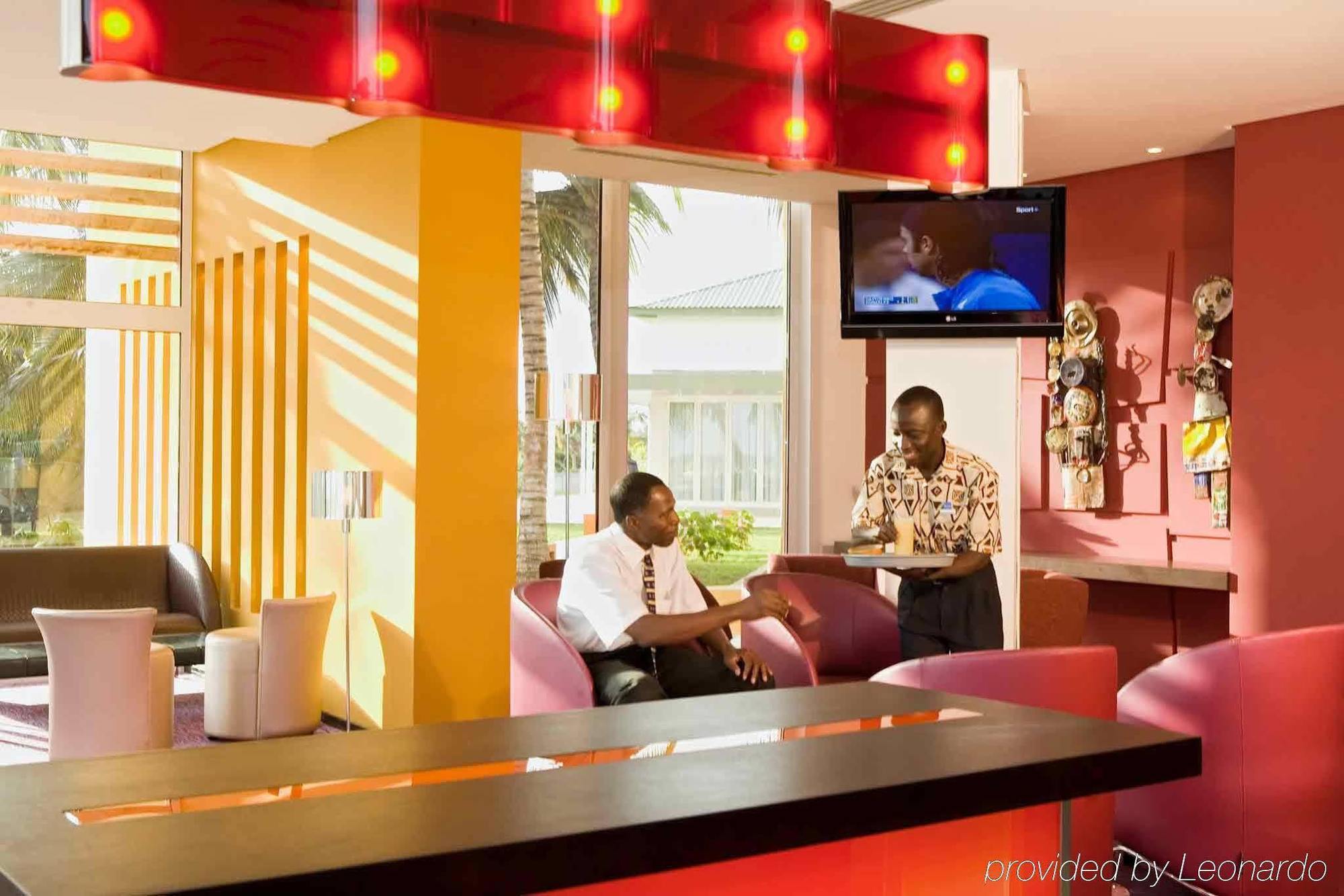 Novotel Cotonou Orisha Интерьер фото
