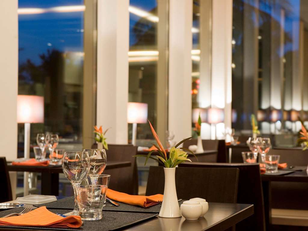 Novotel Cotonou Orisha Ресторан фото